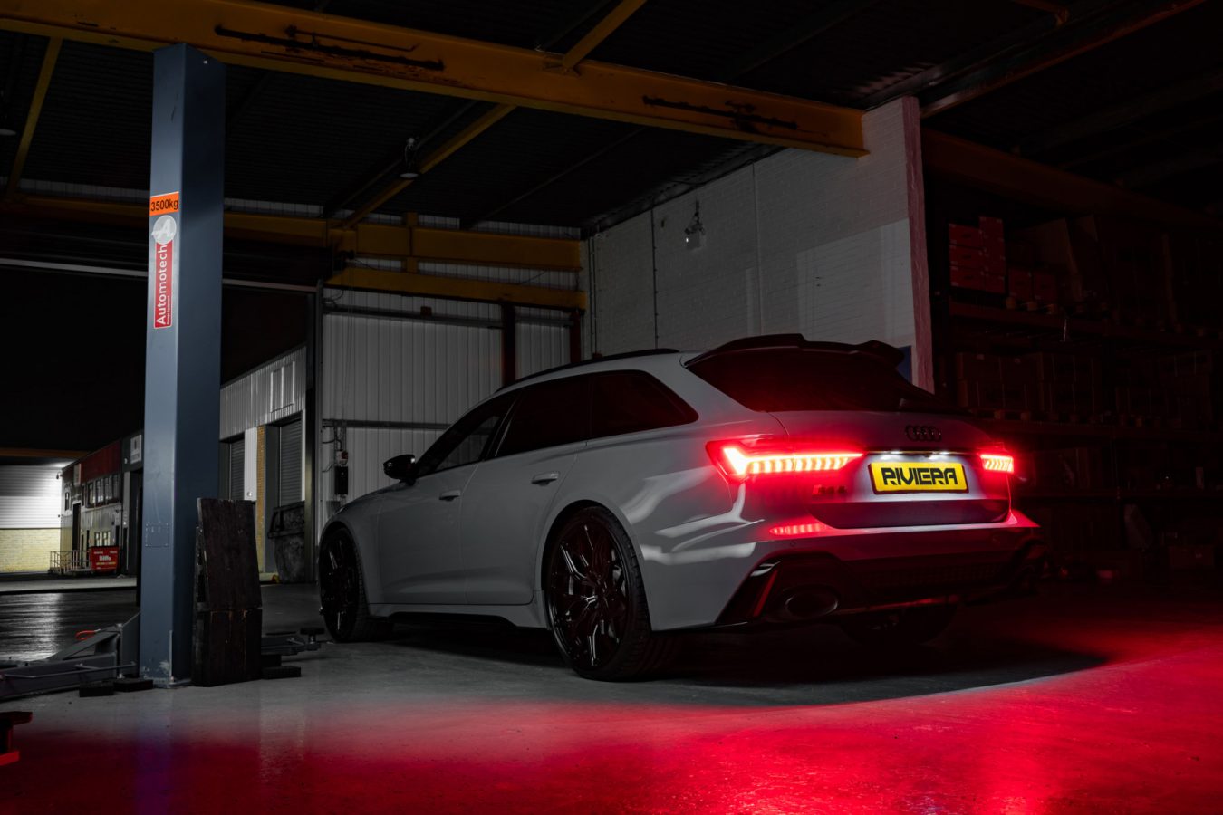 Audi RS6 C8 Riviera Rf108 Gloss Black CEUK