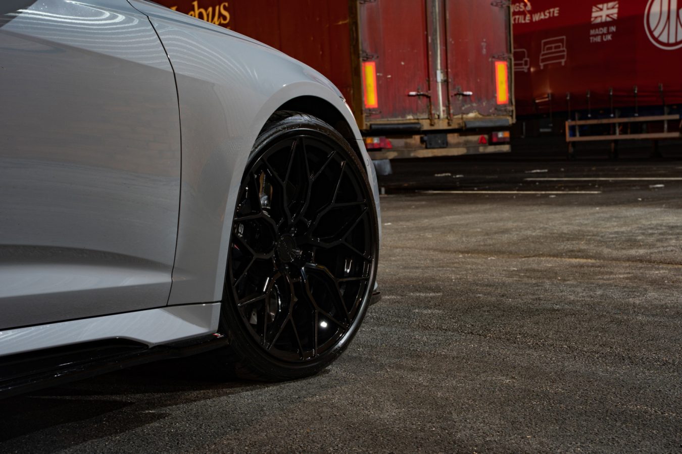 Audi RS6 C8 Riviera Rf108 Gloss Black CEUK