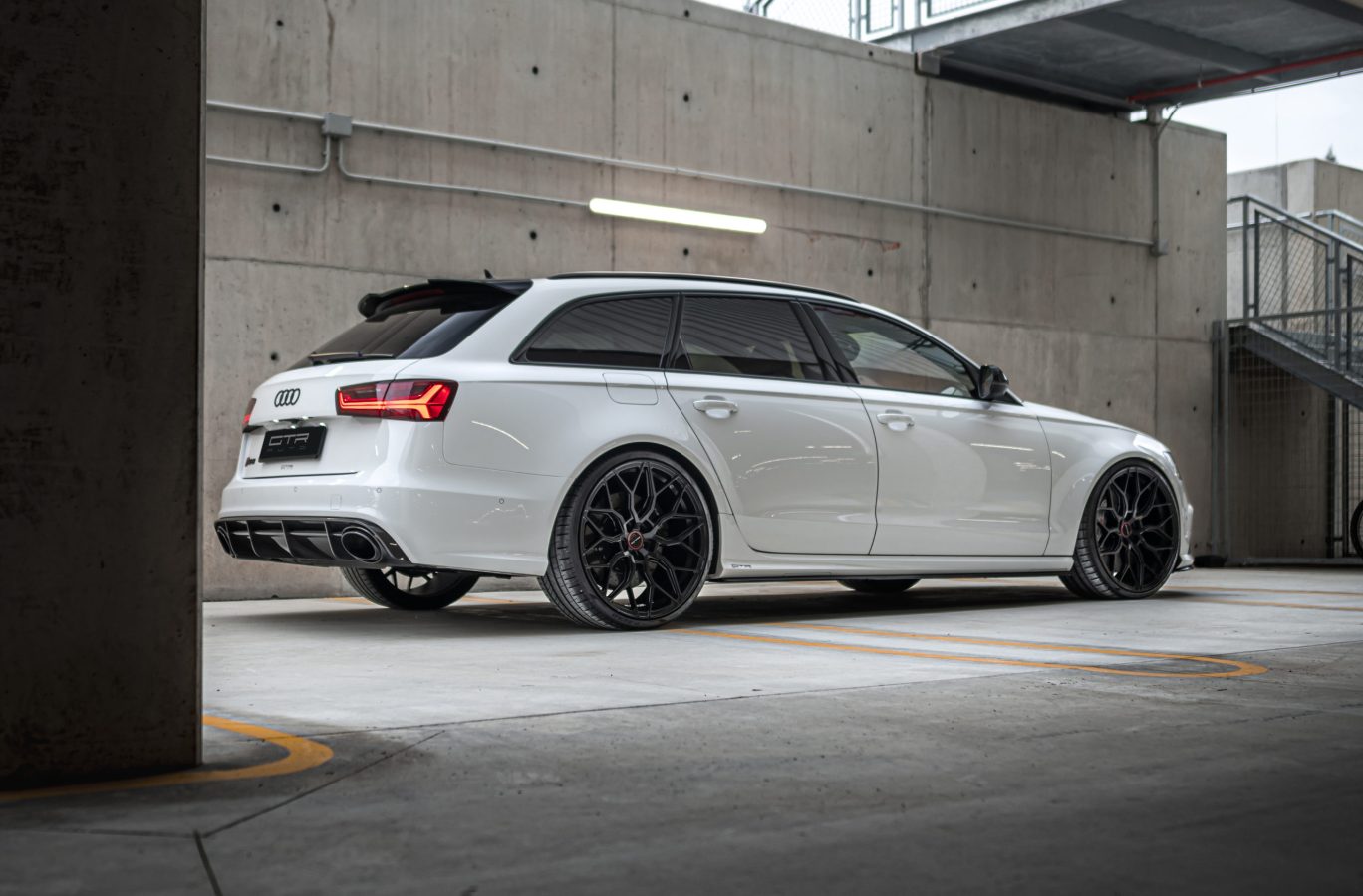 Audi RS6 C7.5 Riviera RF108 GB