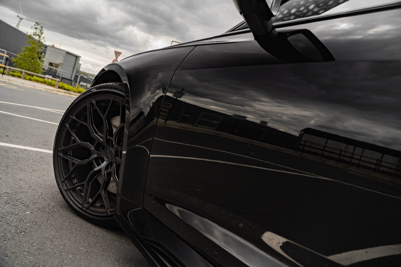 Audi RS6 C8 Riviera RF108 Black on Black