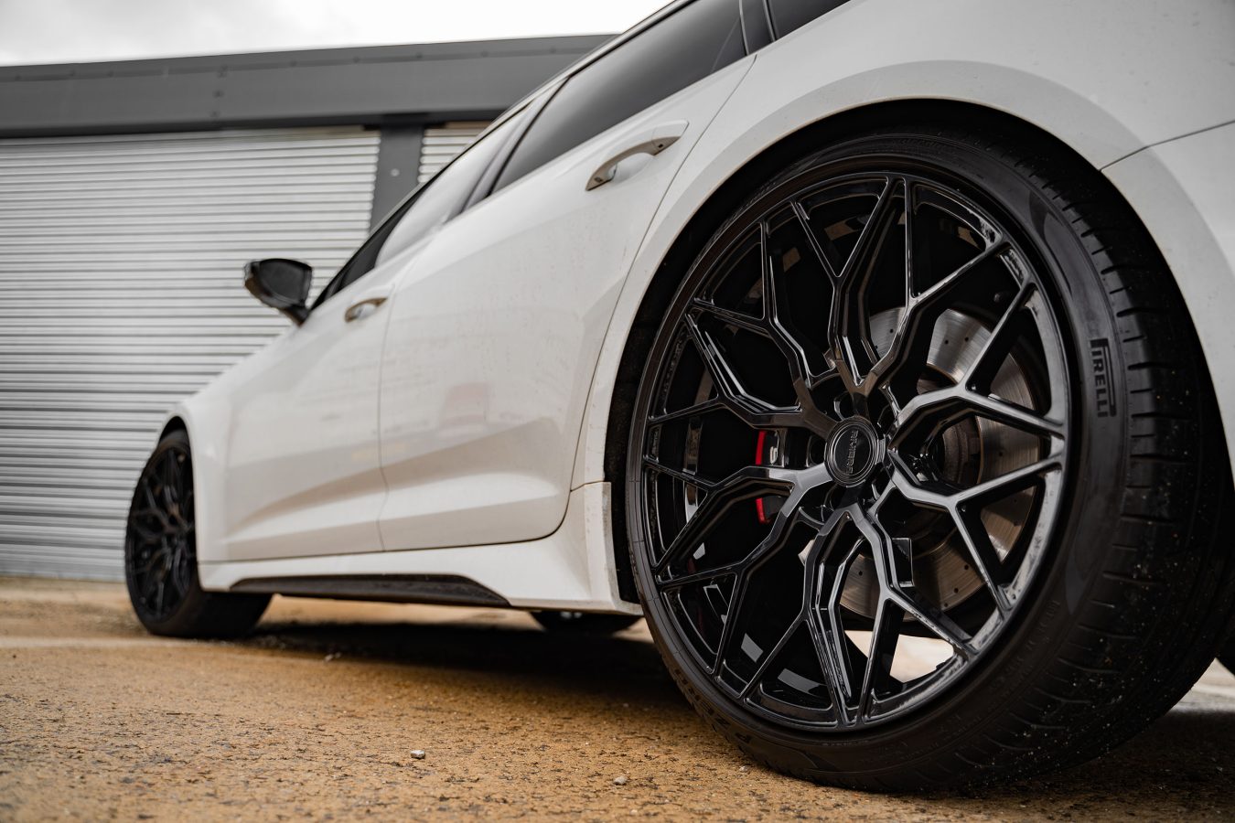 Audi RS6 C8 White Riviera RF108