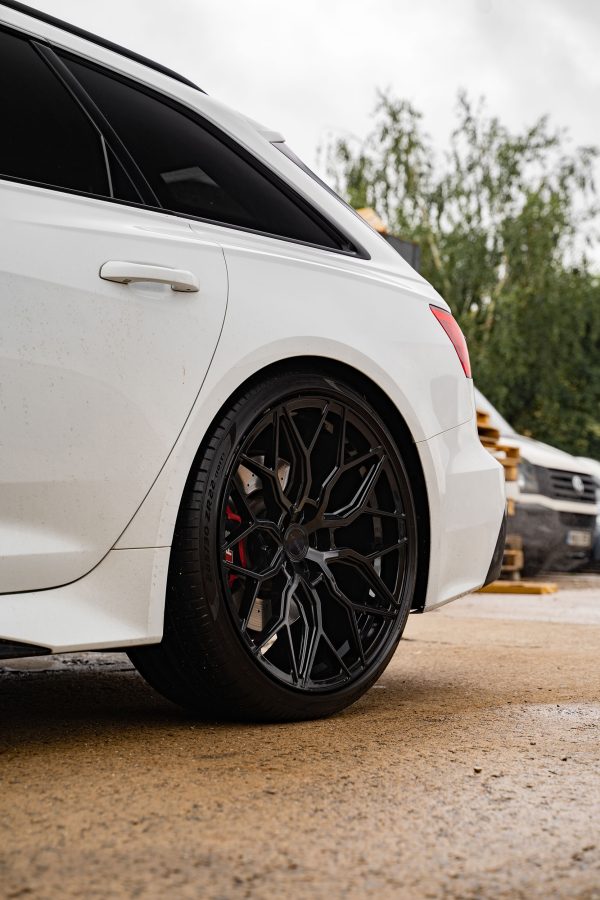 Audi RS6 C8 White Riviera RF108