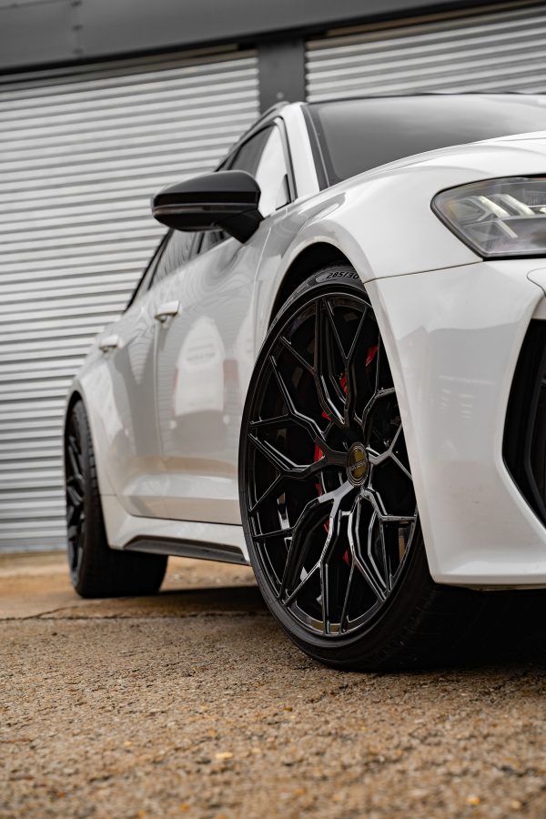 Audi RS6 C8 White Riviera RF108
