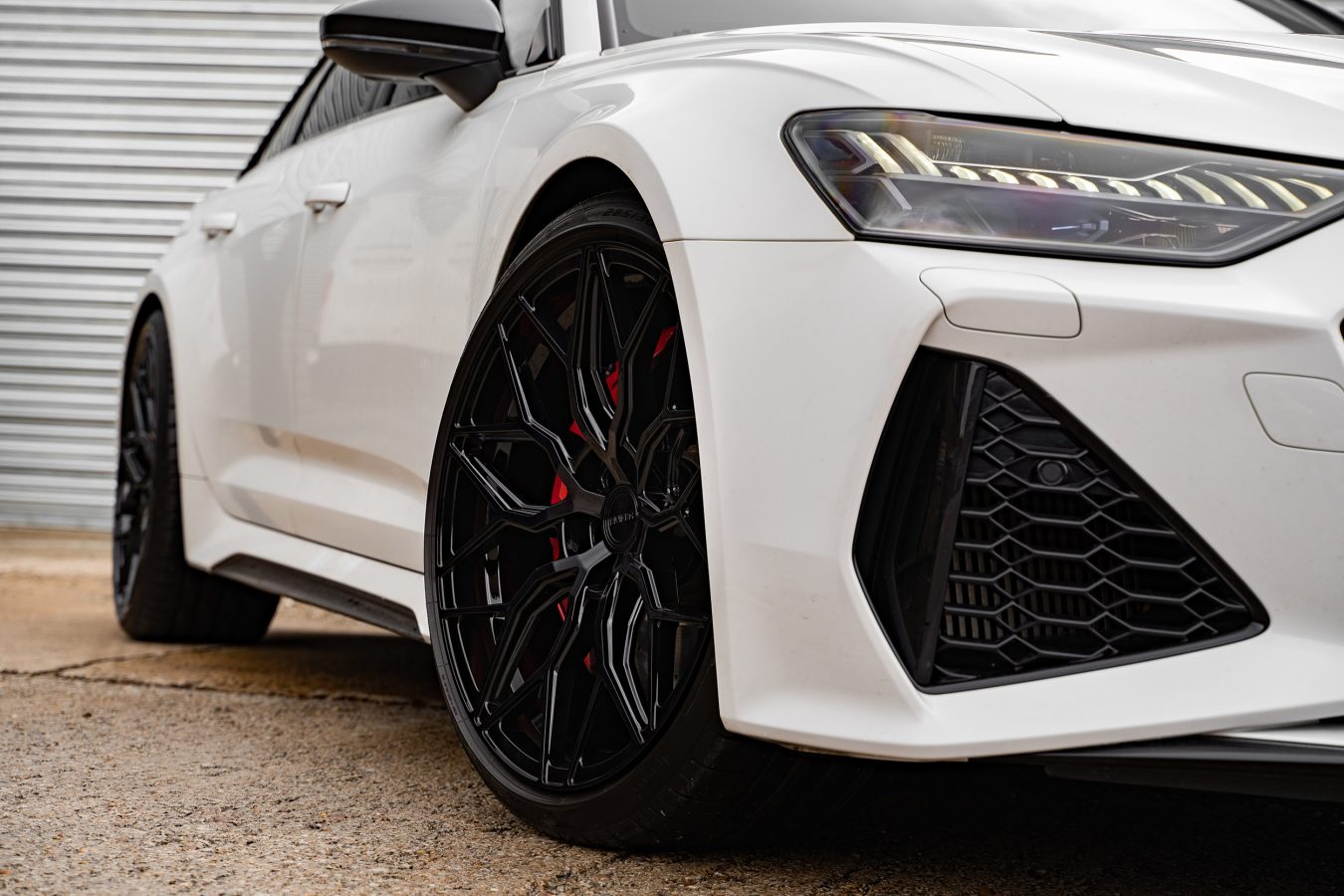 Audi RS6 C8 White Riviera RF108