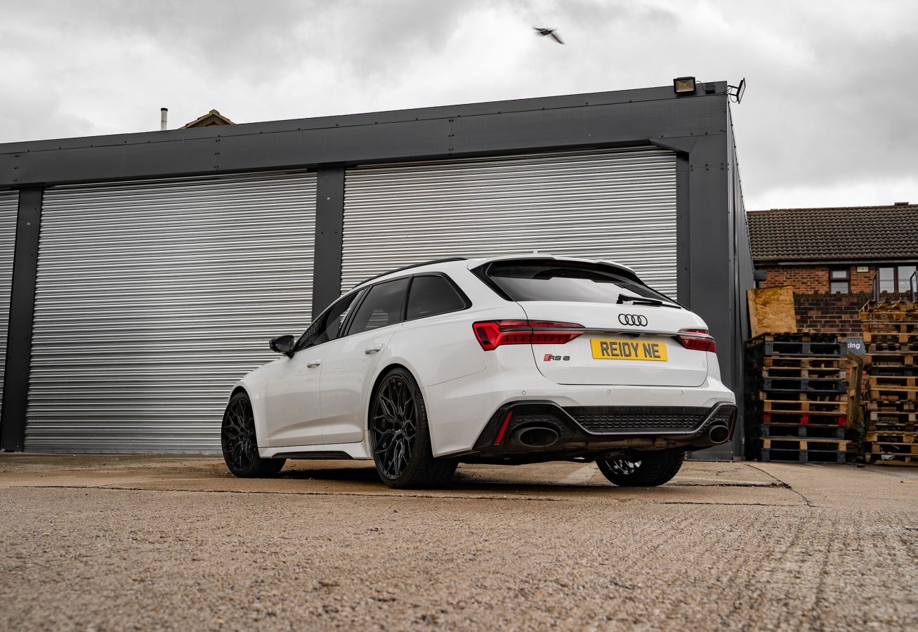 Audi RS6 C8 White Riviera RF108