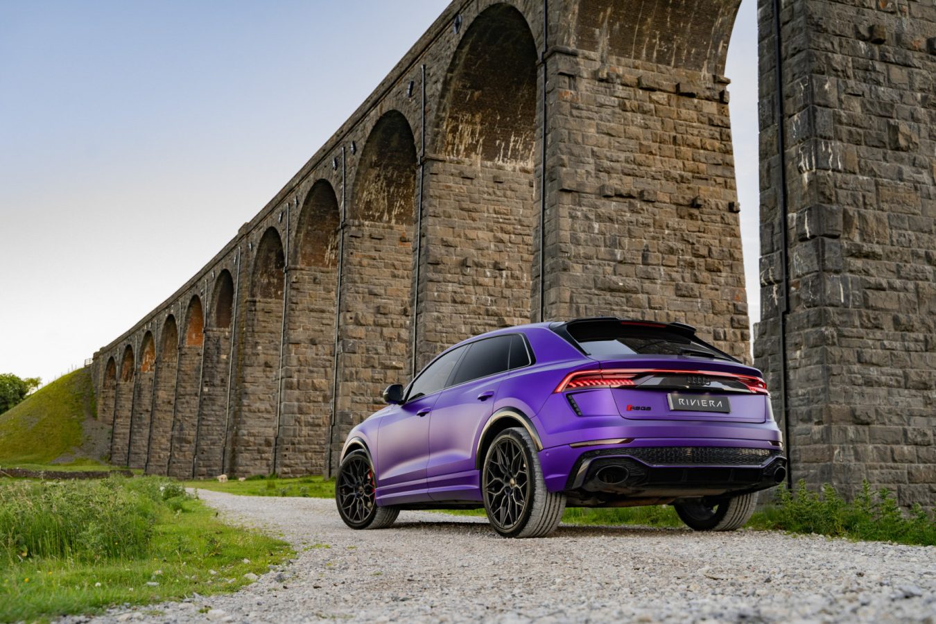 Audi-RSQ8-Riviera-RF108