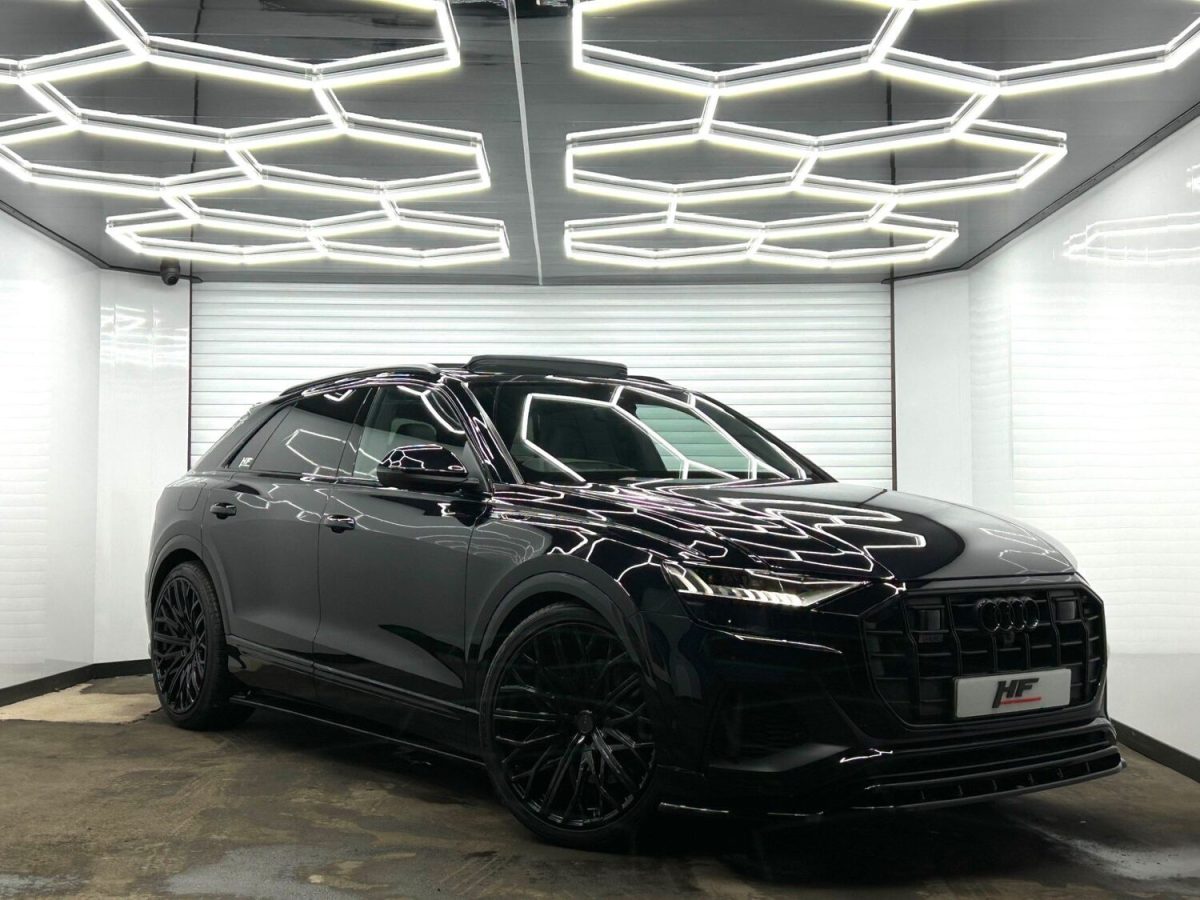 Audi SQ8 Riviera RV131