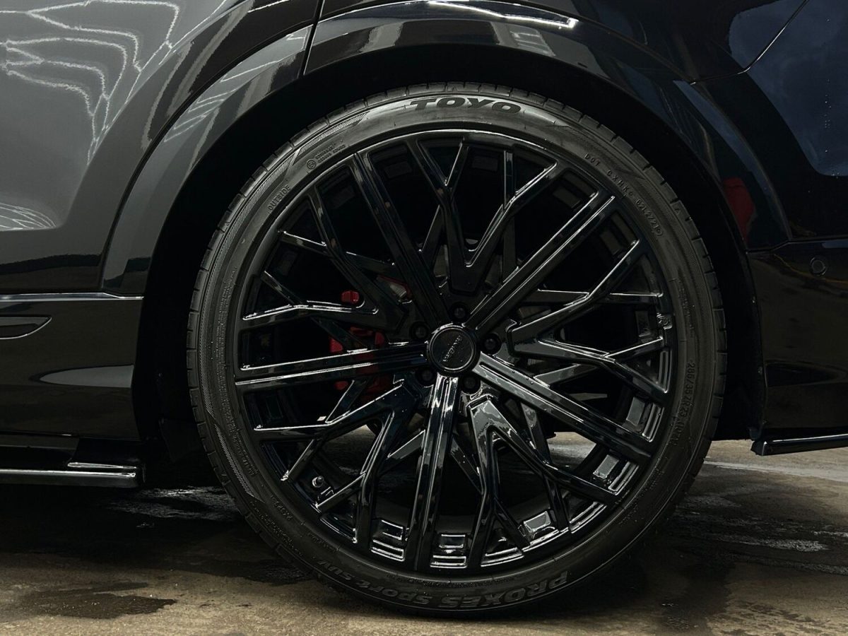 Audi SQ8 Riviera RV131