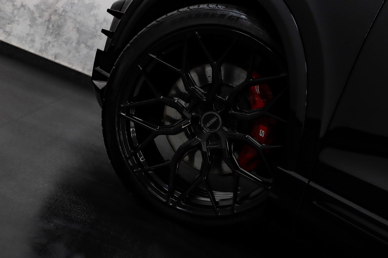 Audi SQ8 Vorsprung Riviera RF108 GB