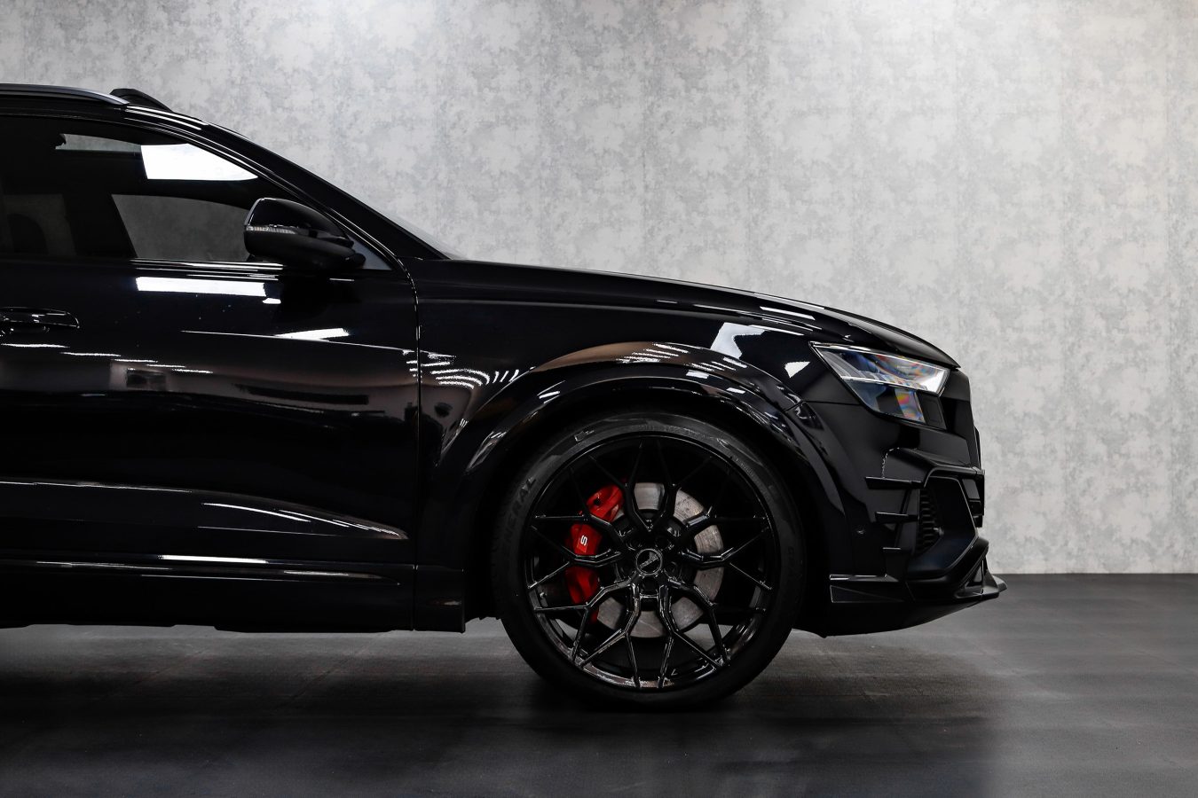 Audi SQ8 Vorsprung Riviera RF108 GB