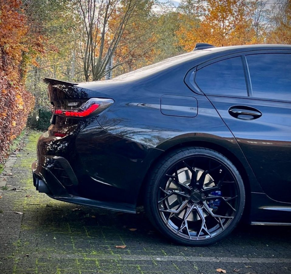 BMW 3 Series G20 330e Riviera RF5