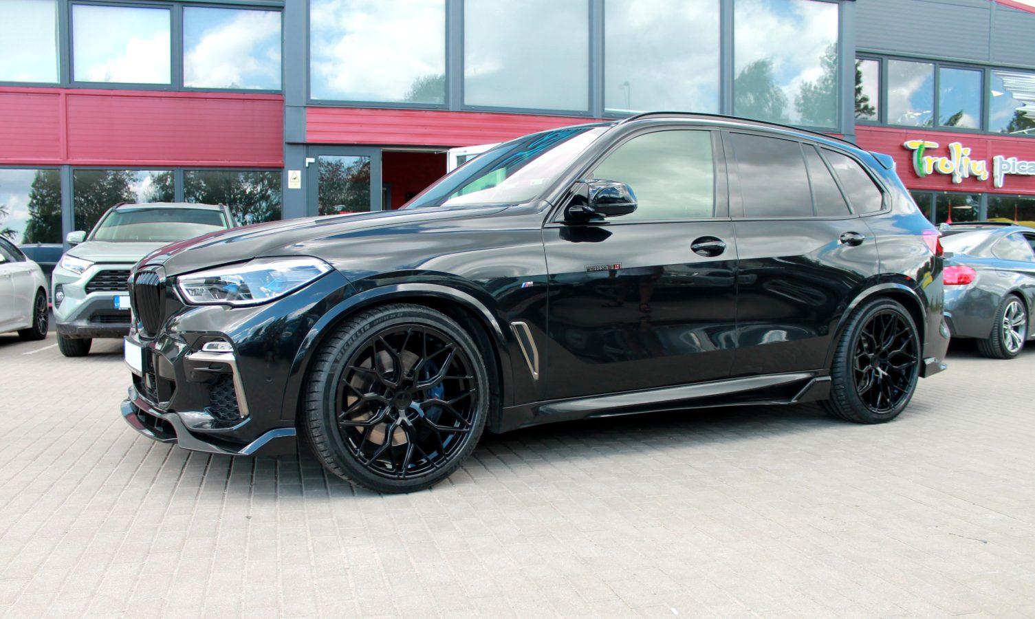 BMW X5 M50 G05 22 inch Riviera RF108 GB