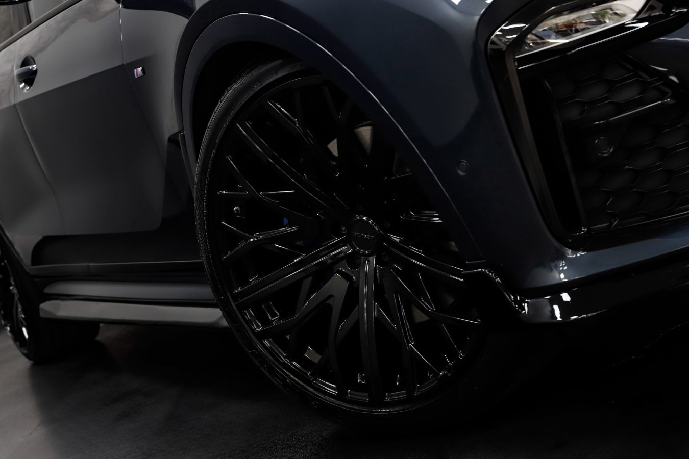 BMW X7 40i G07 Riviera RV131 GB