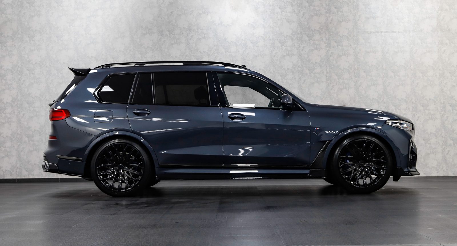 BMW X7 40i G07 Riviera RV131 GB