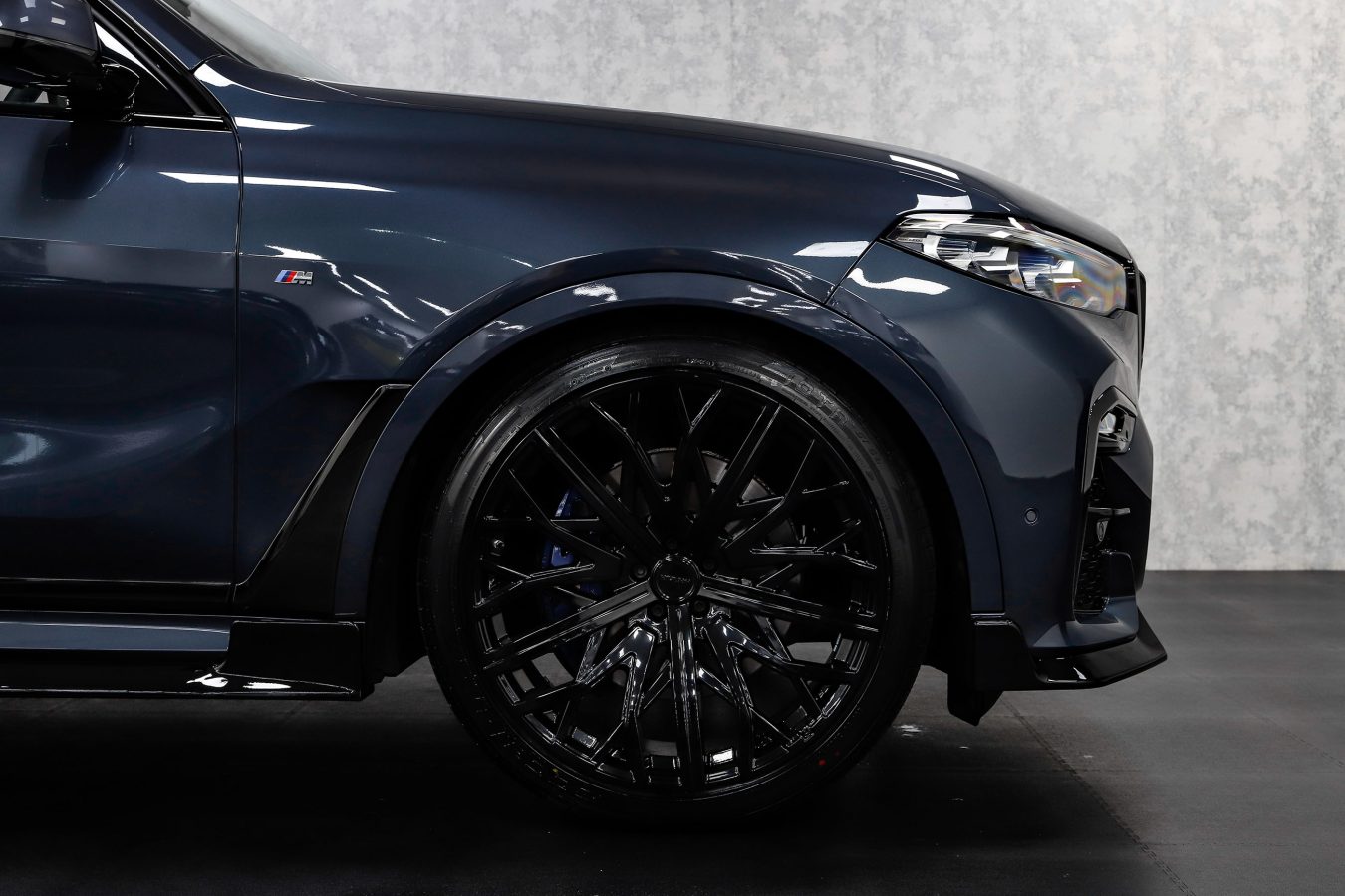 BMW X7 40i G07 Riviera RV131 GB