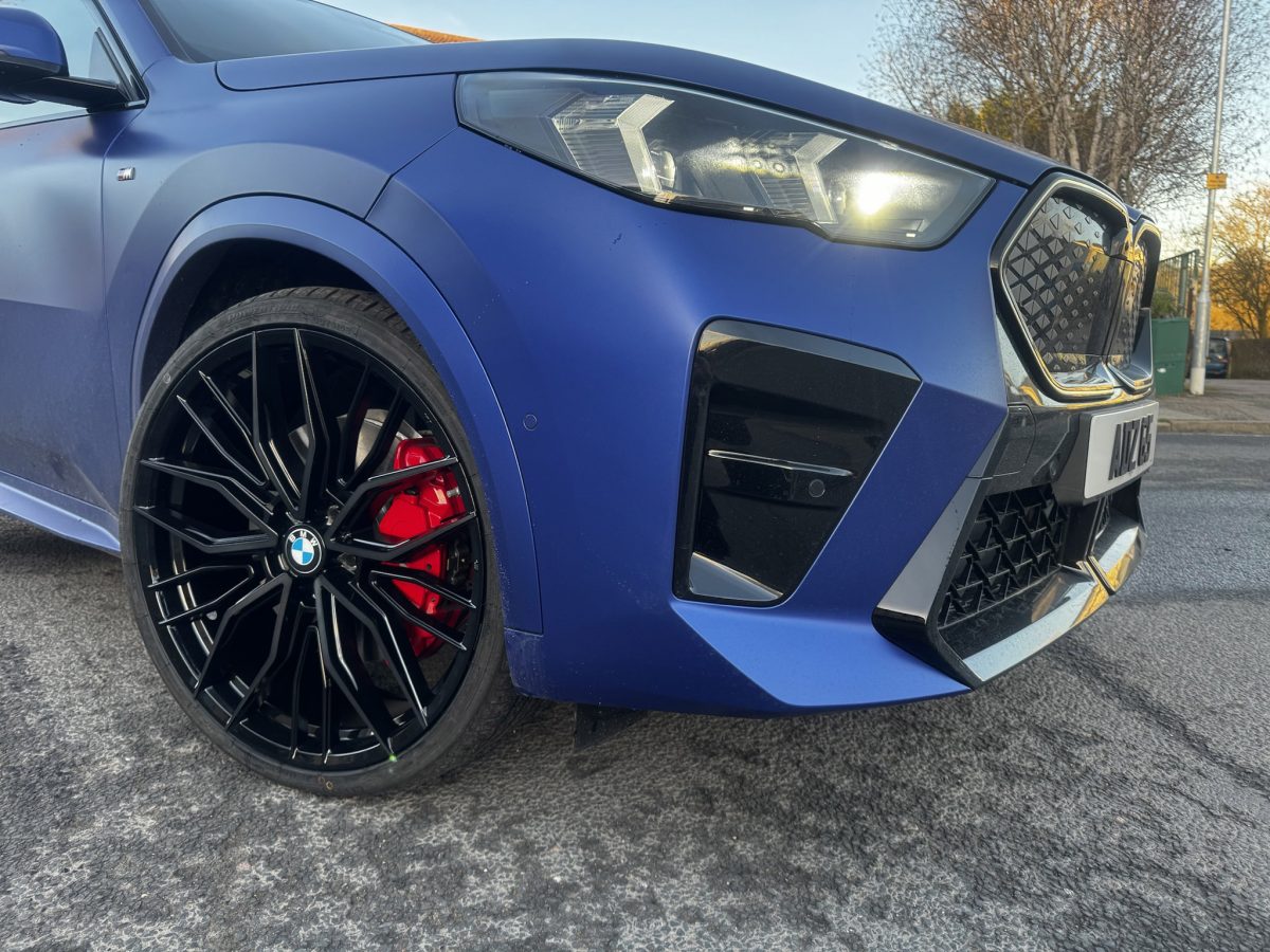 BMW iX2 30 M Sport X Drive 22x9 Riviera RF9 Black Polished Dark Tint