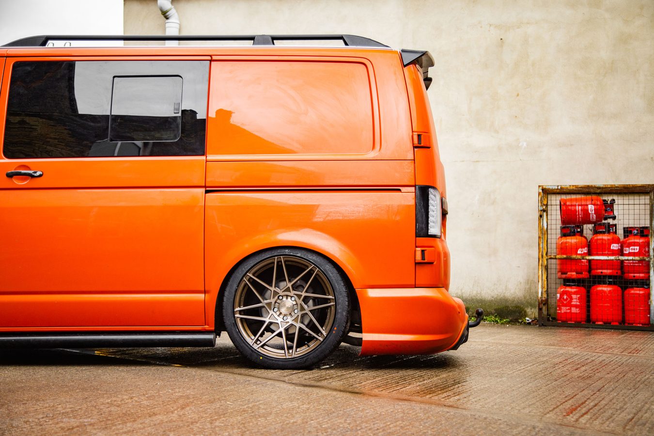 Bagged Volkswagen Transporter T5 Riviera RF2 Bronze