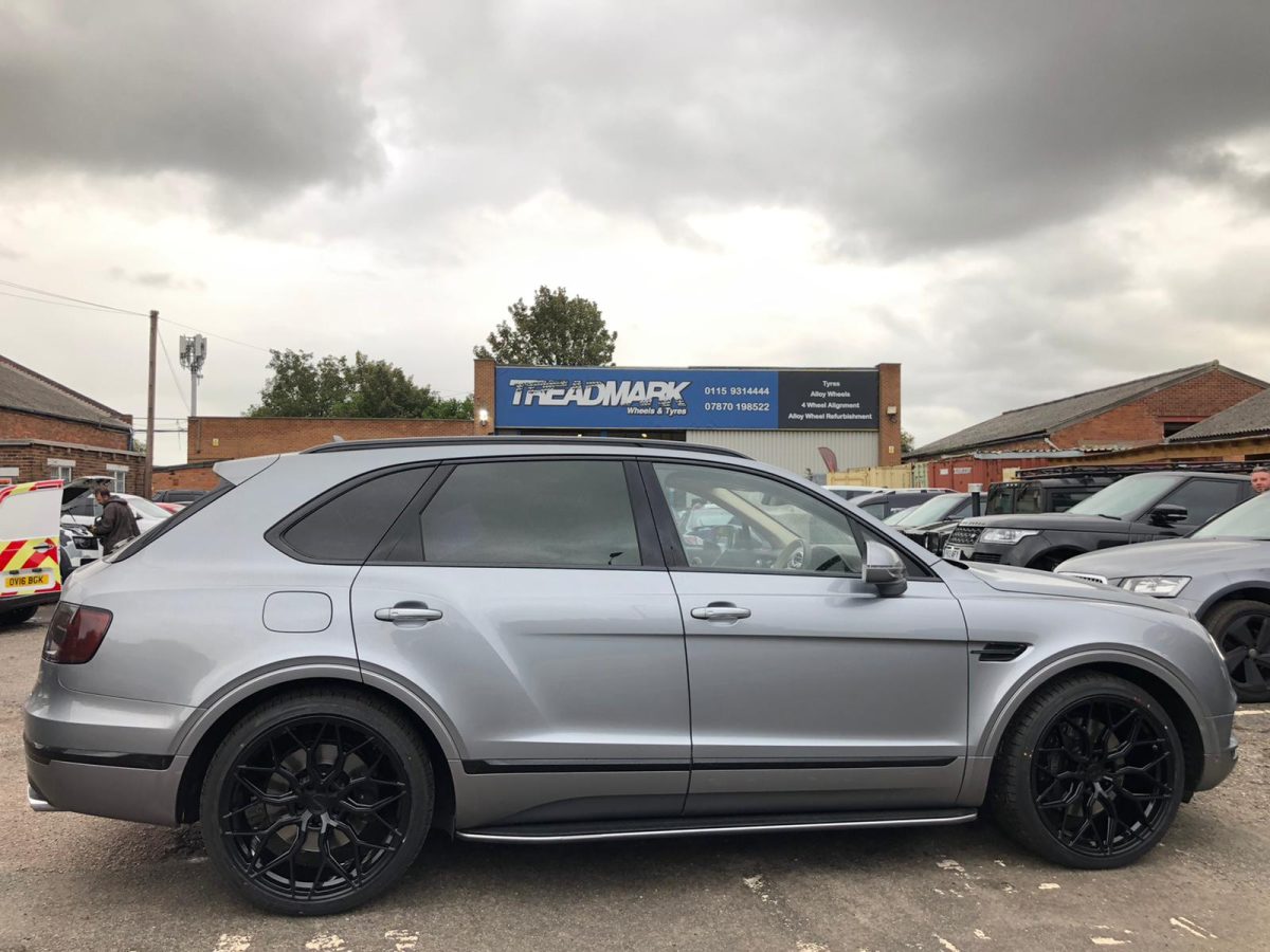Bentley Bentayga W12 Riviera RF108 GB