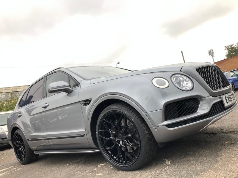 Bentley Bentayga W12 Riviera RF108 GB