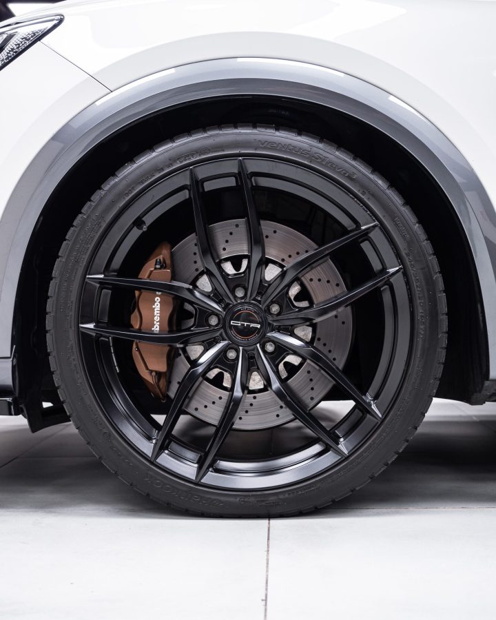 Cupra Formentor VZ Riviera RV195 SB