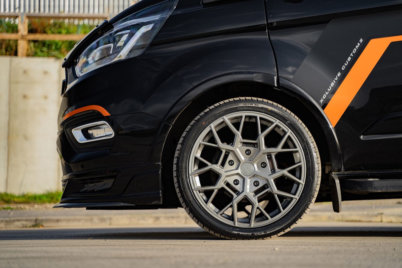 Ford Transit Custom Riviera RTX Gloss Gunmetal