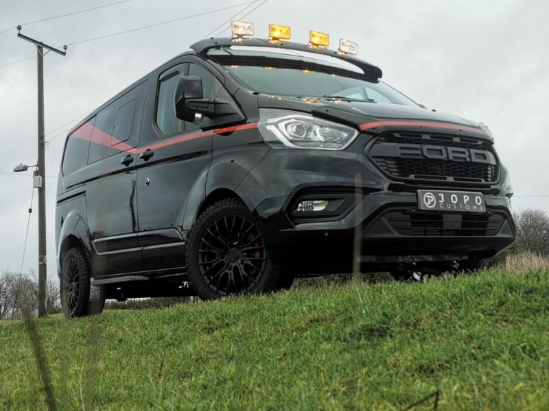 Ford Transit Custom with 18x8 Riviera RTZ