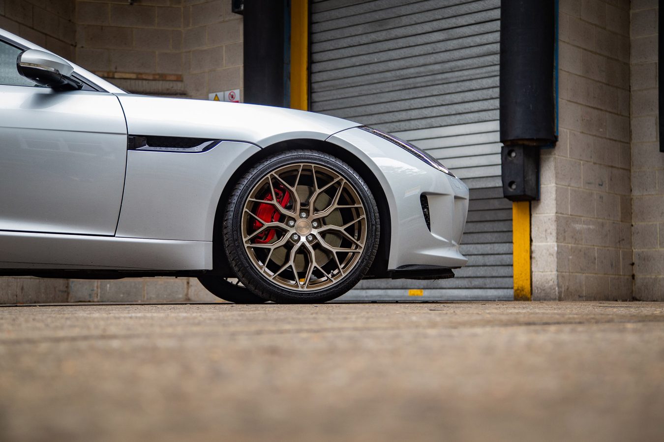 Jaguar F-Type Riviera RF108 Bronze