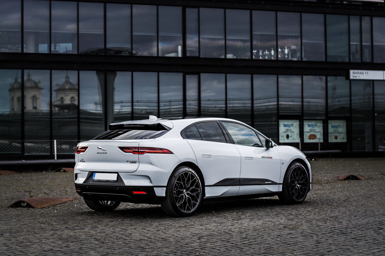 Jaguar I-Pace EV400 Riviera RF108 BPDT