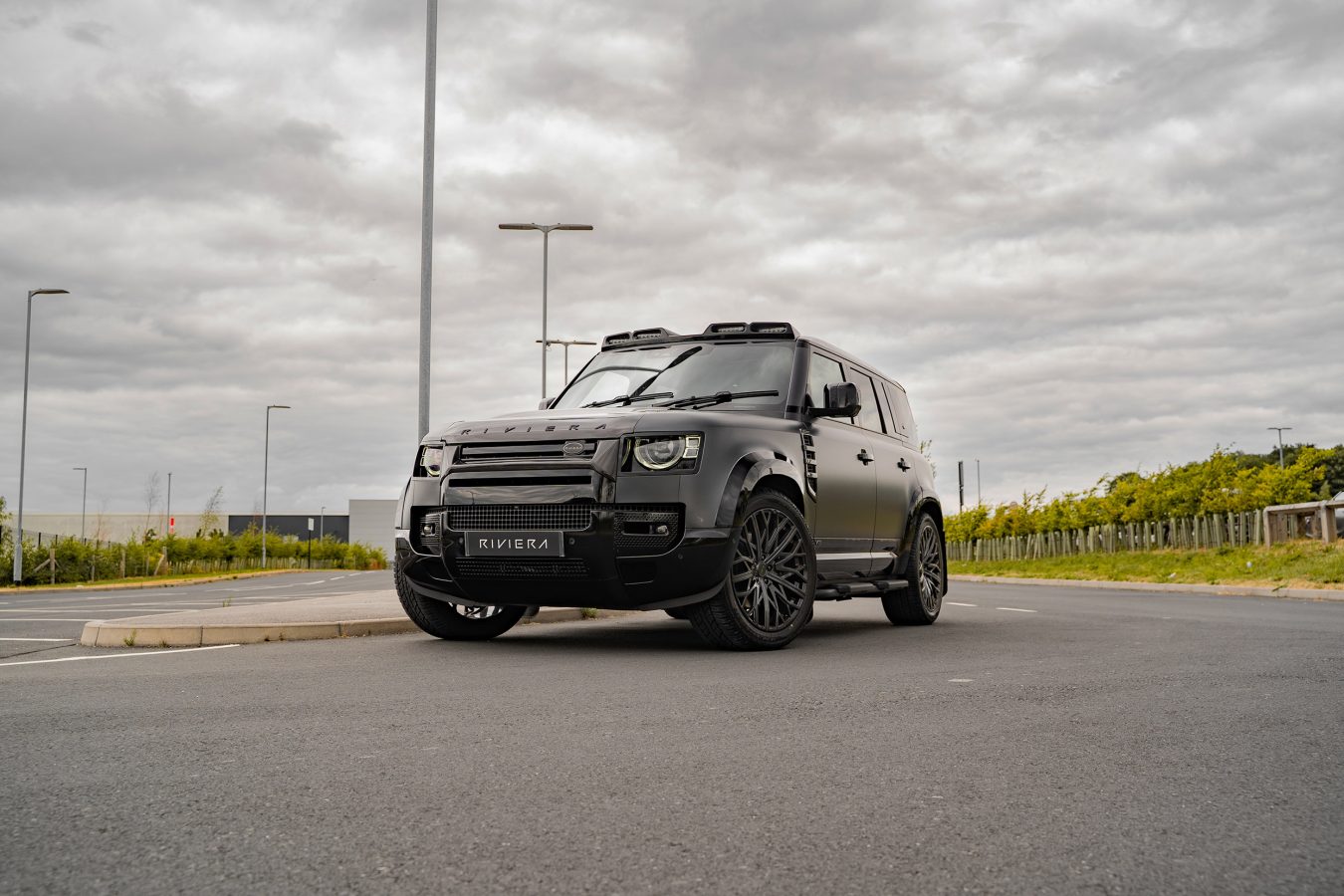 Land Rover Defender 110 Riviera RV131 GB