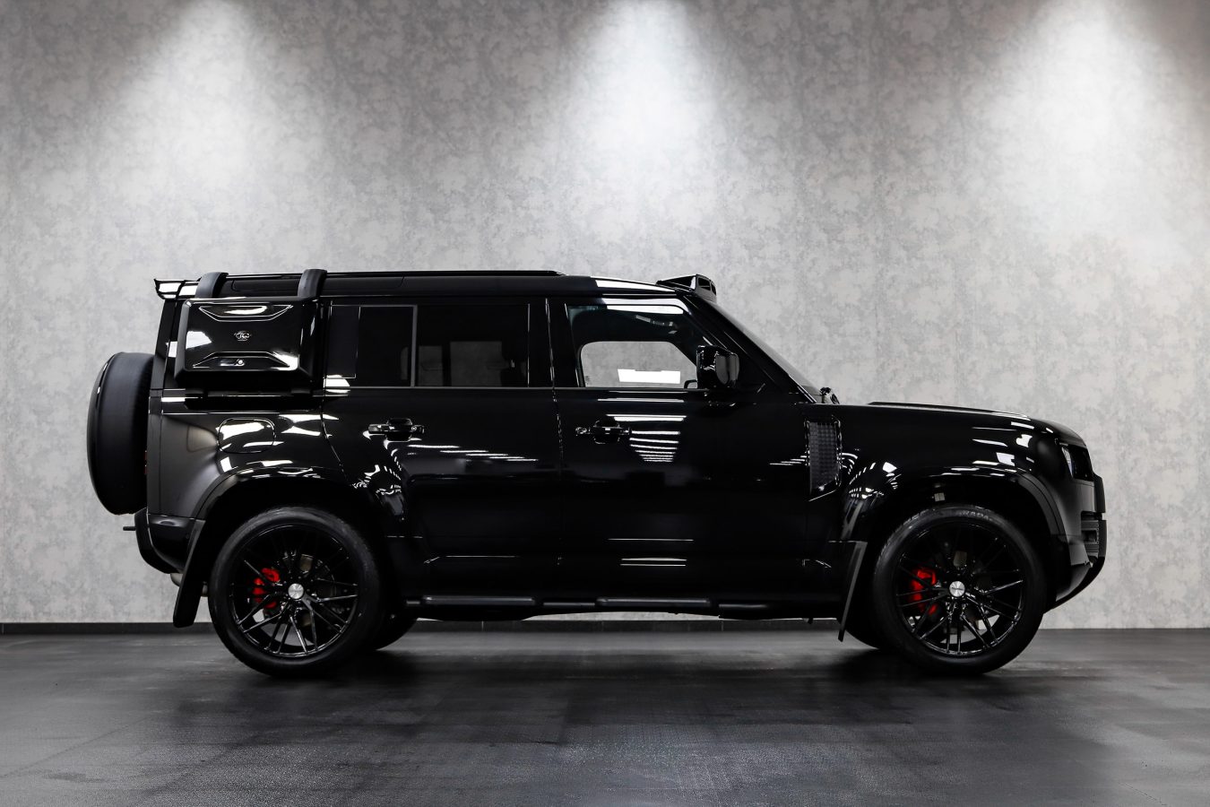 Land Rover Defender 110 Riviera RV130 GB