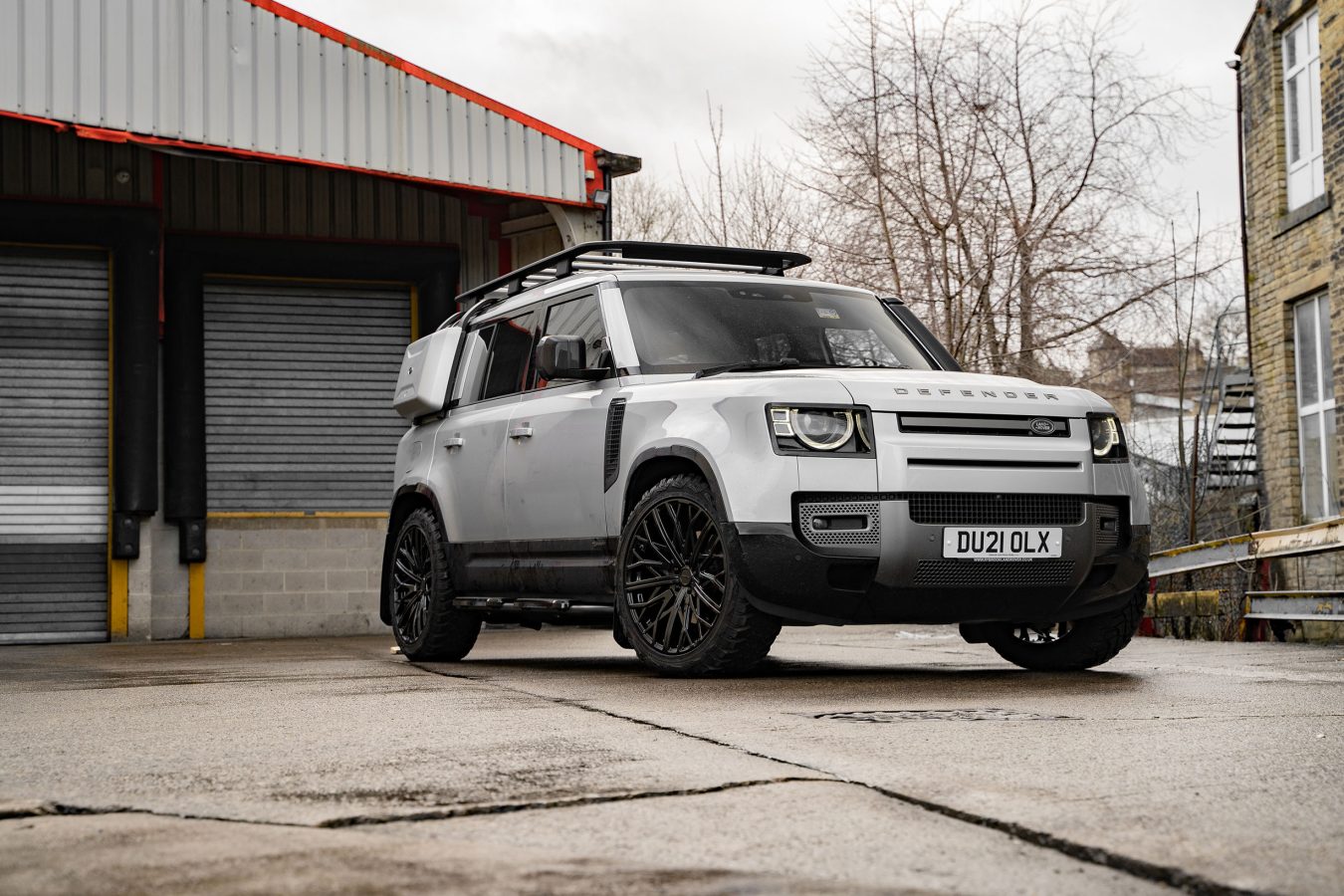 Land Rover Defender 110 Riviera RV131 GB