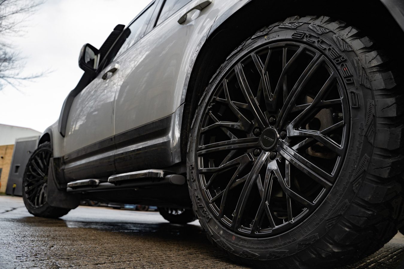 Land Rover Defender 110 Riviera RV131 GB