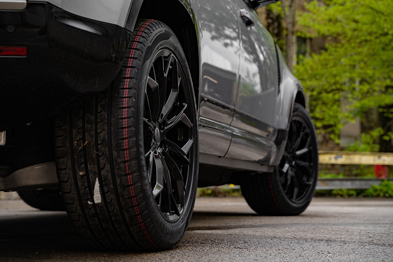 Land Rover Defender 110 Riviera RV133