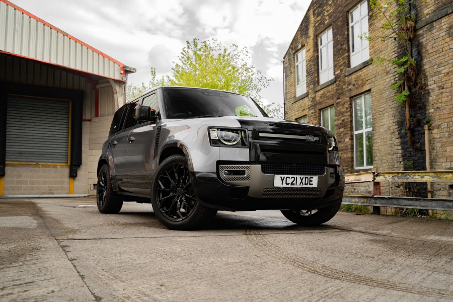 Land Rover Defender 110 Riviera RV133