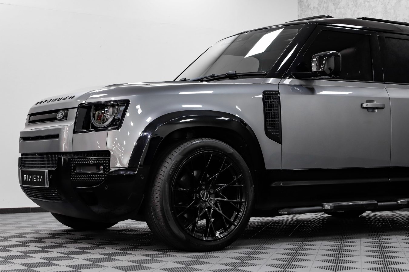 Land Rover Defender 110 Riviera RV197 Gloss Black