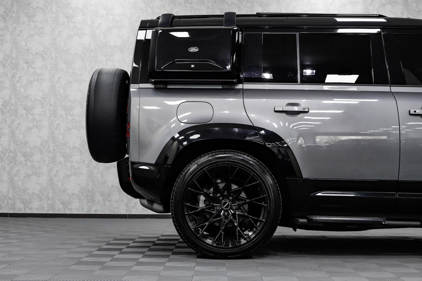Land Rover Defender 110 Riviera RV197 Gloss Black