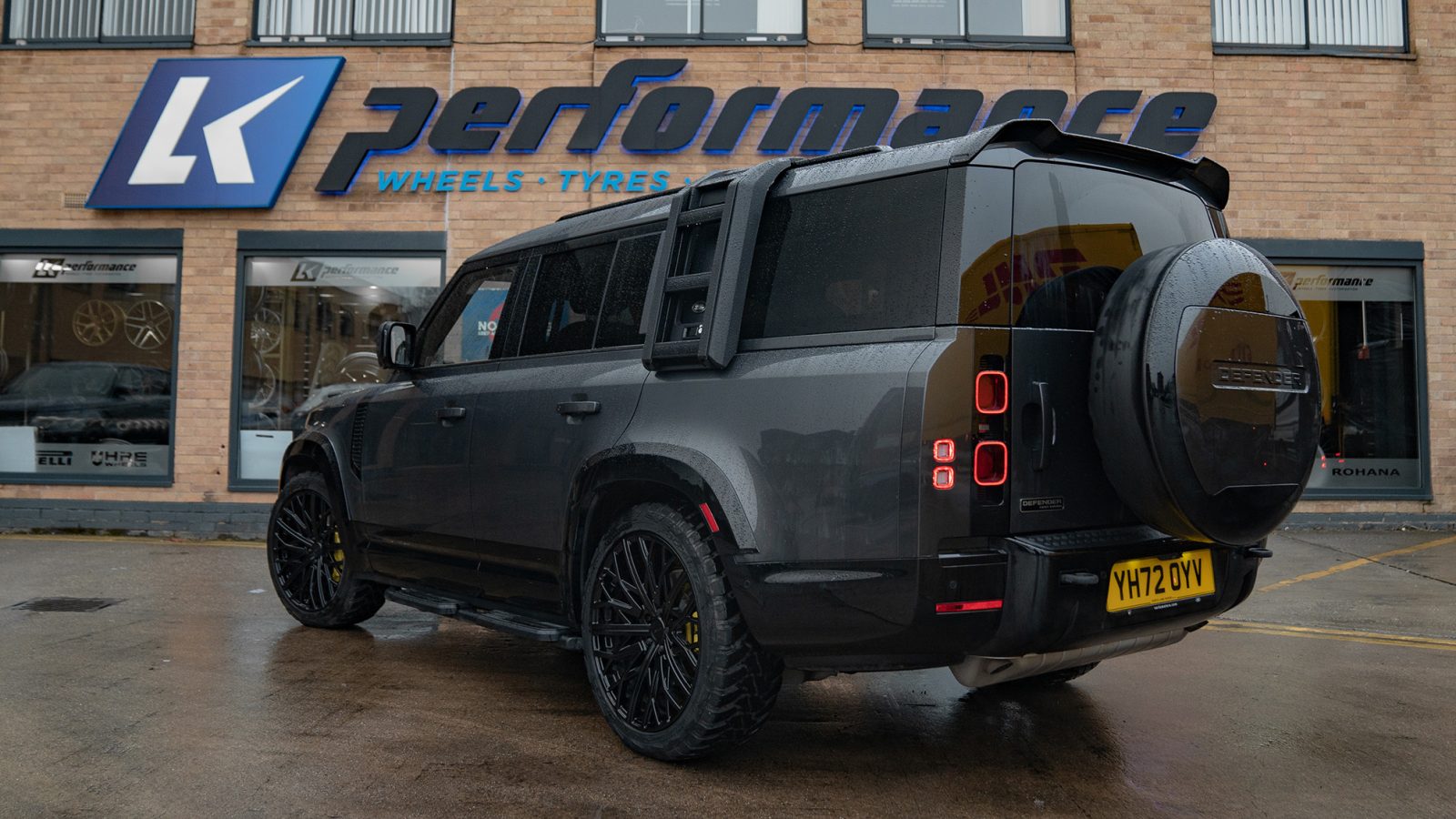 Land Rover Defender 130 Riviera RV131 GB