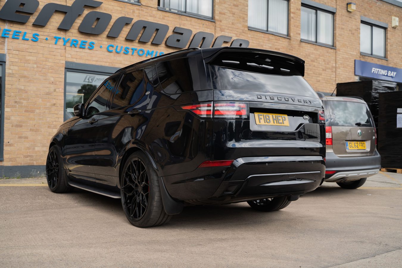 Land Rover Discovery Riviera RF108