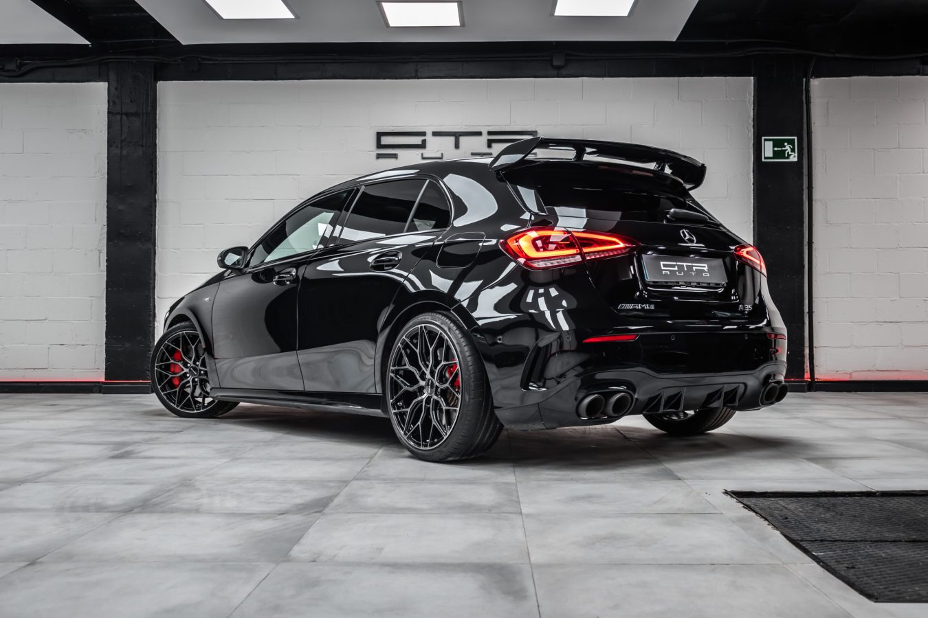 Mercedes A35 Riviera RF108 BPDT