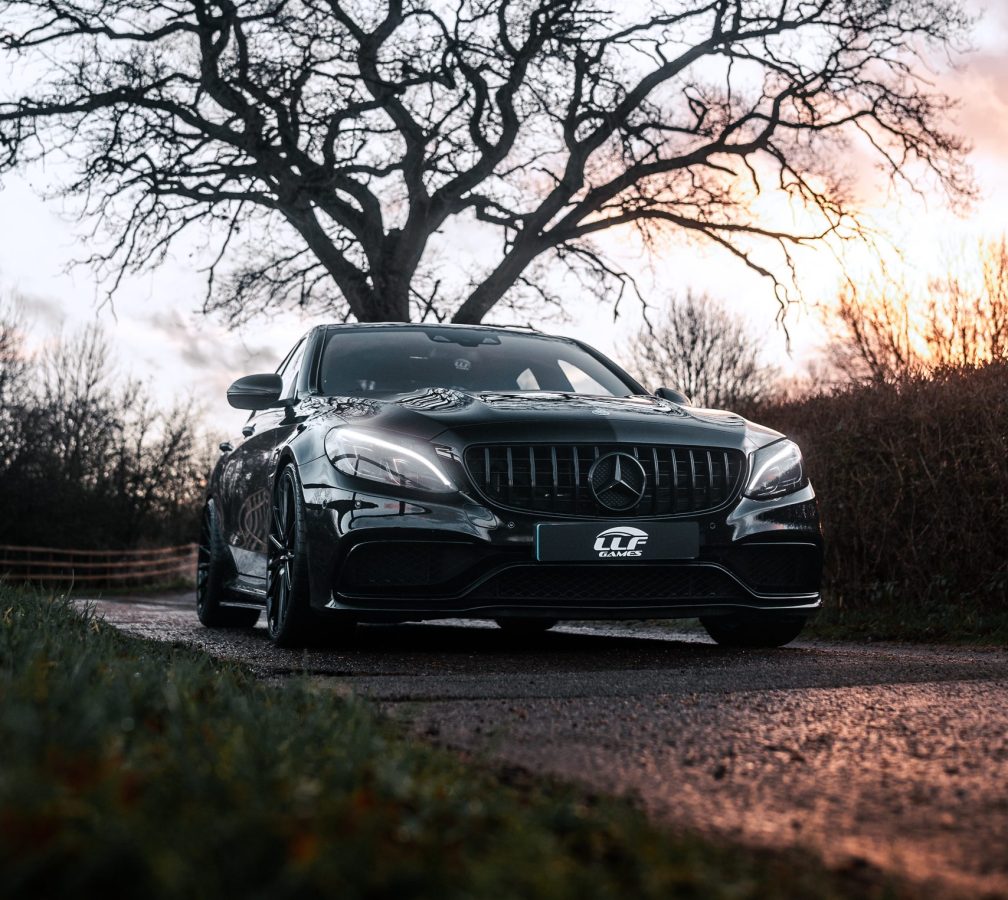 Mercedes C63 Saloon Riviera RF105