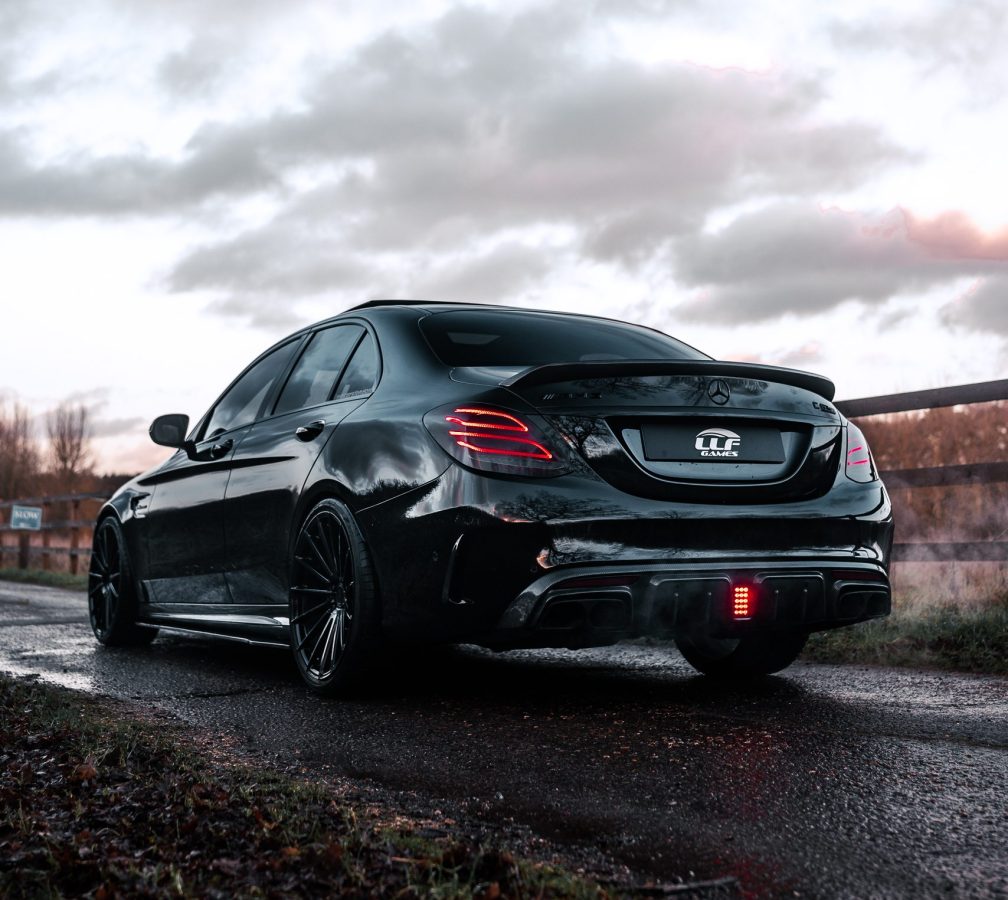 Mercedes C63 Saloon Riviera RF105