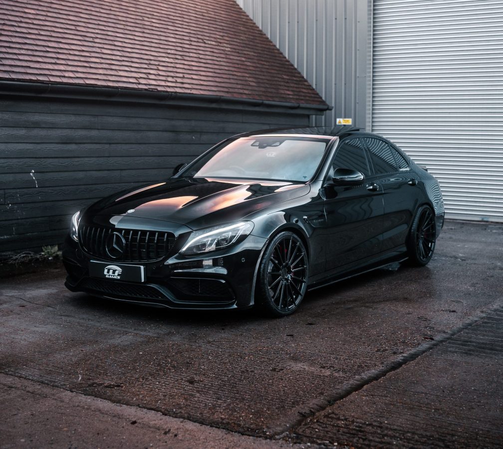 Mercedes C63 Saloon Riviera RF105