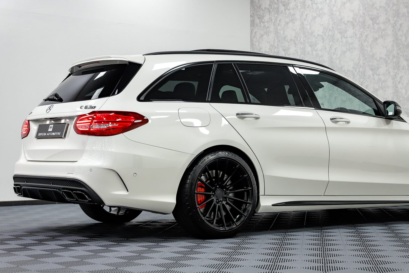 Mercedes C63s Estate Riviera RF105