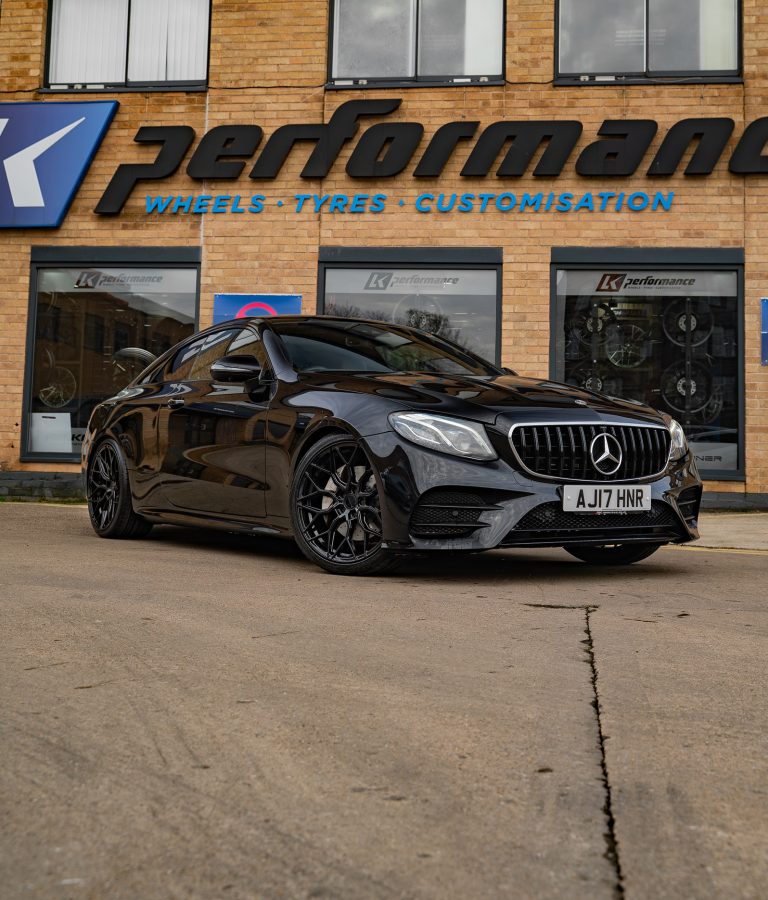 Mercedes E220D AMG Line Riviera RF108 Gloss Black