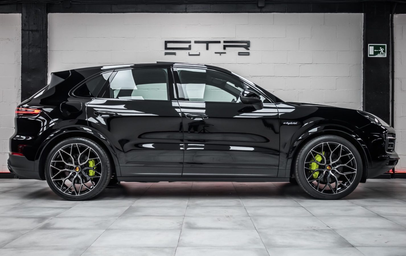 Porsche Cayenne E-Hybrid Riviera RF108 BPDT