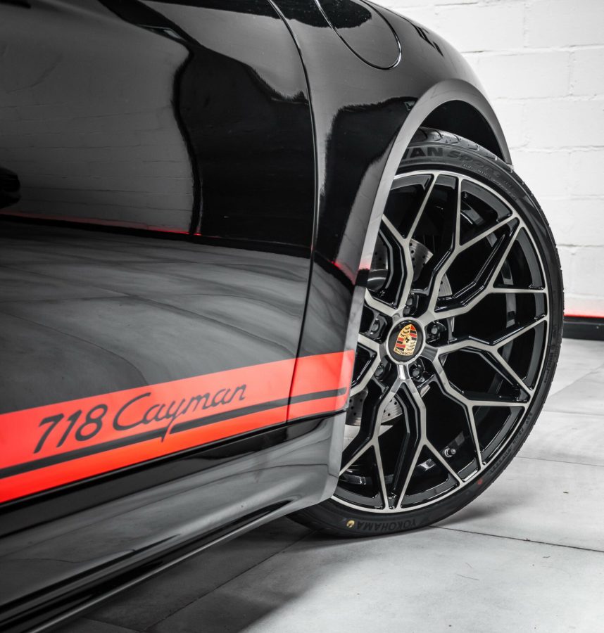 Porsche Cayman 718 Riviera RF108