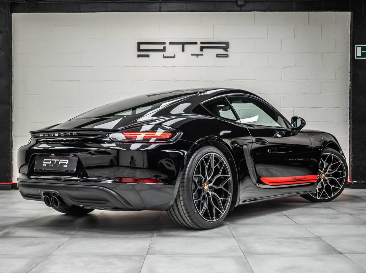 Porsche Cayman 718 Riviera RF108