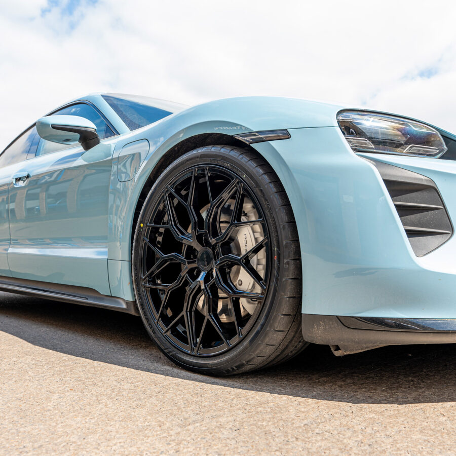 Porsche Taycan Riviera RF108 GB