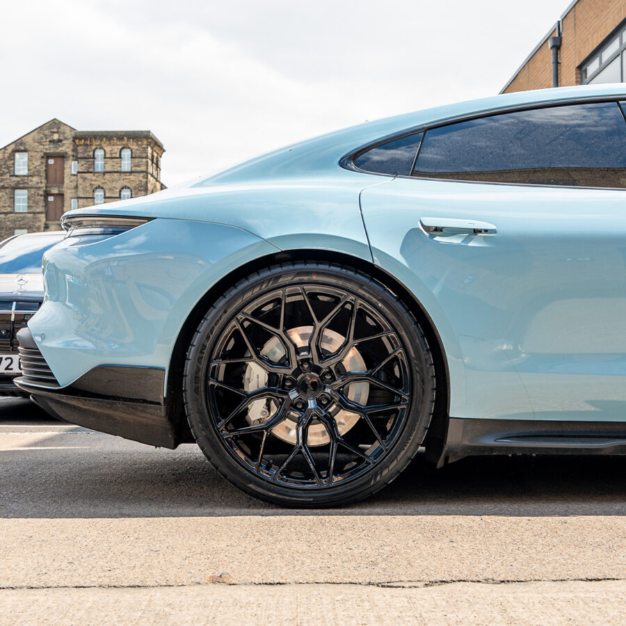 Porsche Taycan Riviera RF108 GB