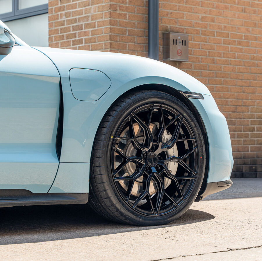 Porsche Taycan Riviera RF108 GB